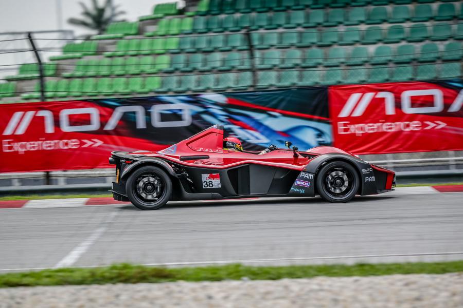  BAC Mono 2015 года  (фото 17 из 31)